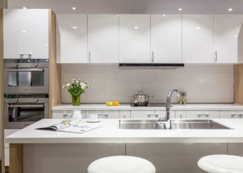 THI CÔNG ĐÓNG TỦ BẾP TẠI SƠN LA