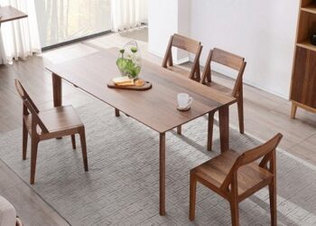 Vì sao bàn ăn gỗ tự nhiên luôn được ưa chuộng?