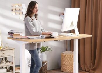 Bật mí 3 mẫu bàn làm việc hiện đại tiện lợi nhất