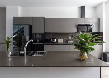 Đóng tủ bếp Phú Thọ ở đâu uy tín?